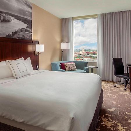 Courtyard By Marriott Portland City Center Экстерьер фото