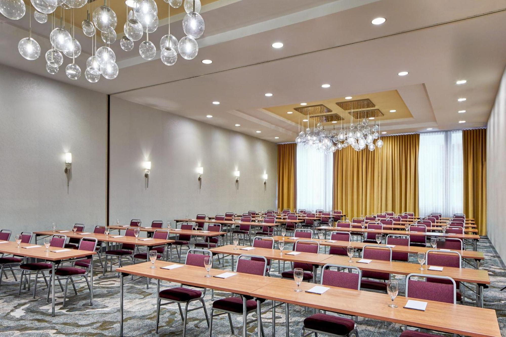 Courtyard By Marriott Portland City Center Экстерьер фото
