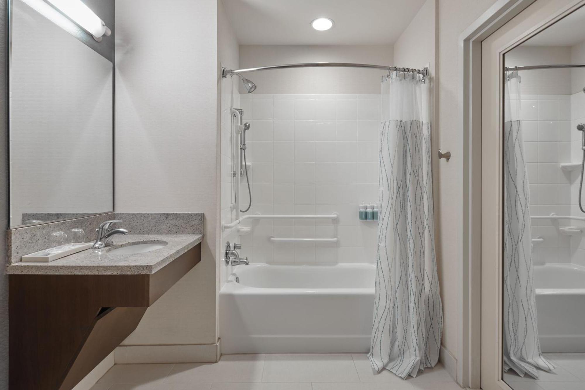 Courtyard By Marriott Portland City Center Экстерьер фото