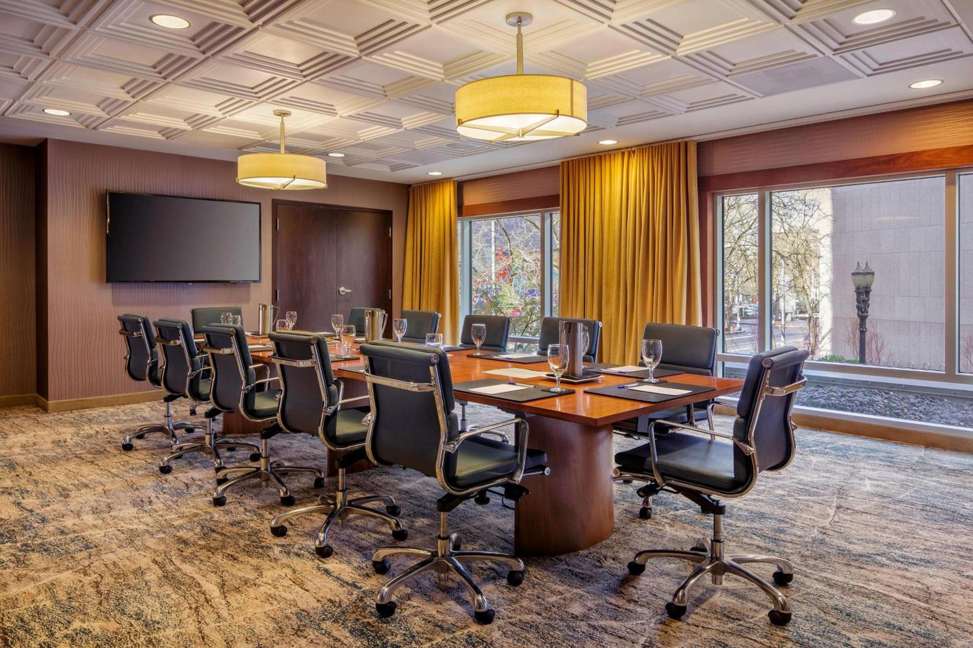 Courtyard By Marriott Portland City Center Экстерьер фото