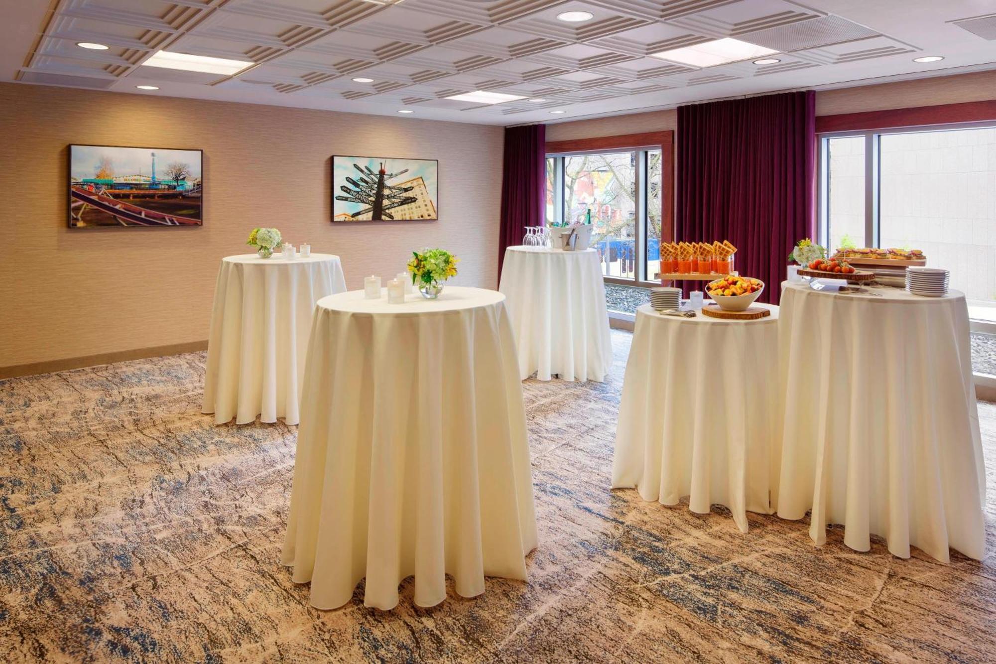 Courtyard By Marriott Portland City Center Экстерьер фото