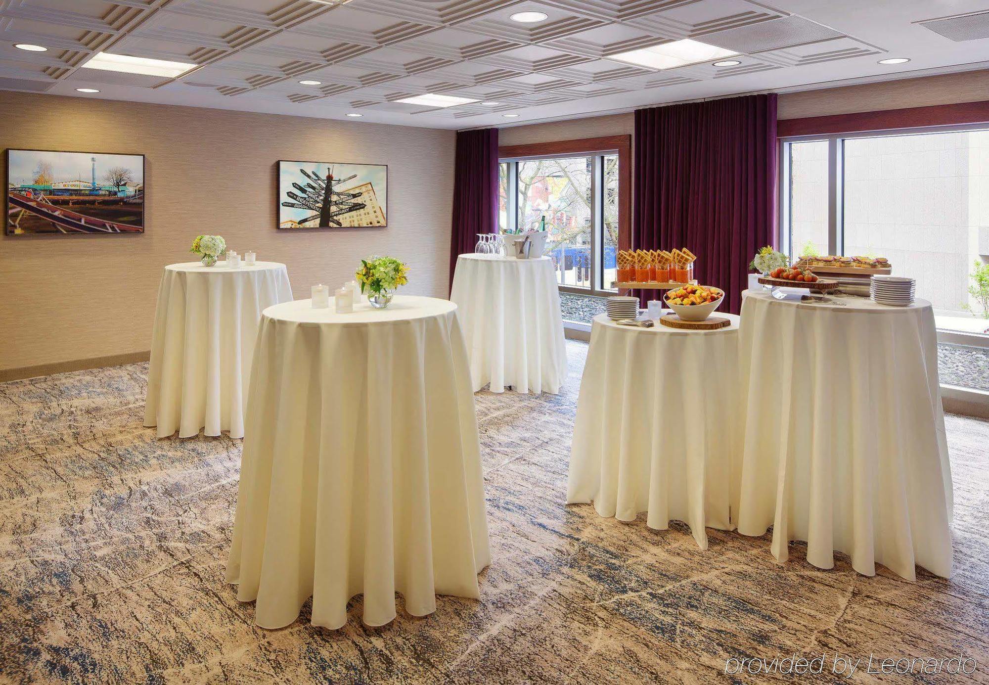 Courtyard By Marriott Portland City Center Экстерьер фото